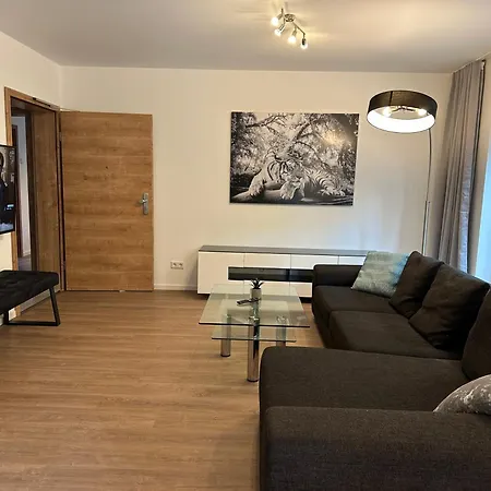 Mm - In Innenstadtlage Mit Parkplatz * 奥格斯堡