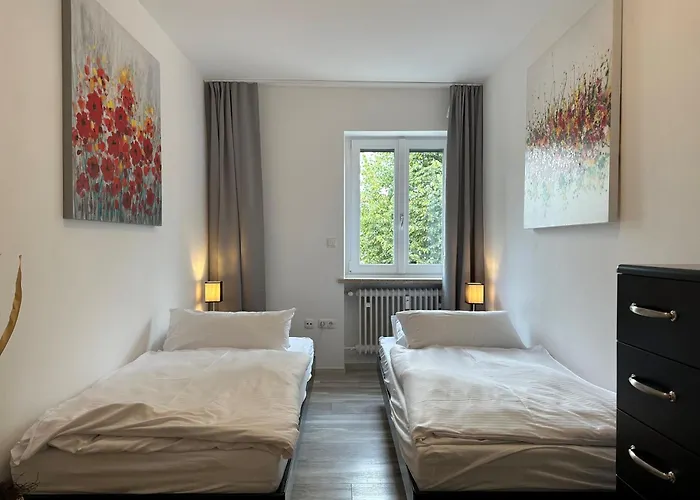 Mm - In Innenstadtlage Mit Parkplatz * Augsburg