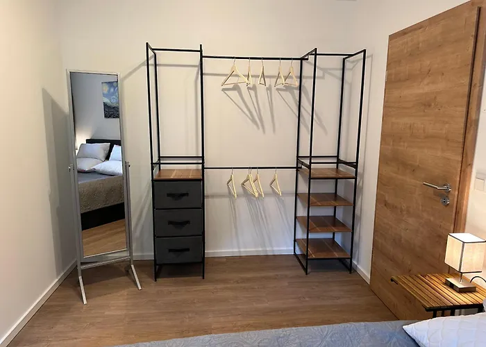 Mm - In Innenstadtlage Mit Parkplatz Appartement *