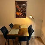Mm - In Innenstadtlage Mit Parkplatz Апартаменти