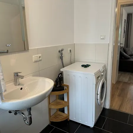 Mm - In Innenstadtlage Mit Parkplatz Appartement