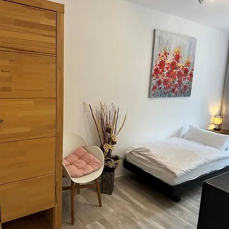 Mm - In Innenstadtlage Mit Parkplatz Appartement *