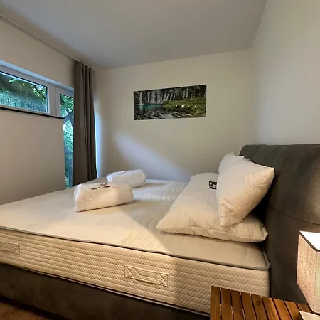 Mm - In Innenstadtlage Mit Parkplatz * Augusta